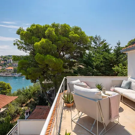 Dora Σπίτι διακοπών