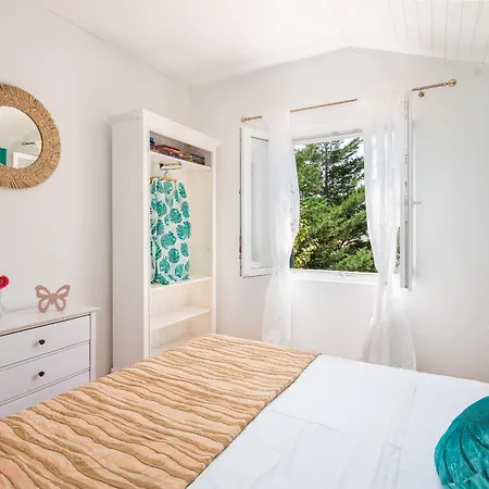 Holiday Dora Holiday home Splitska