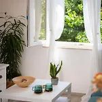 Dora * Splitska