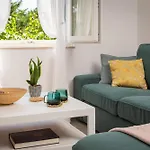 Dora Tatil Evi Splitska