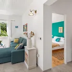 Dora Tatil Evi *